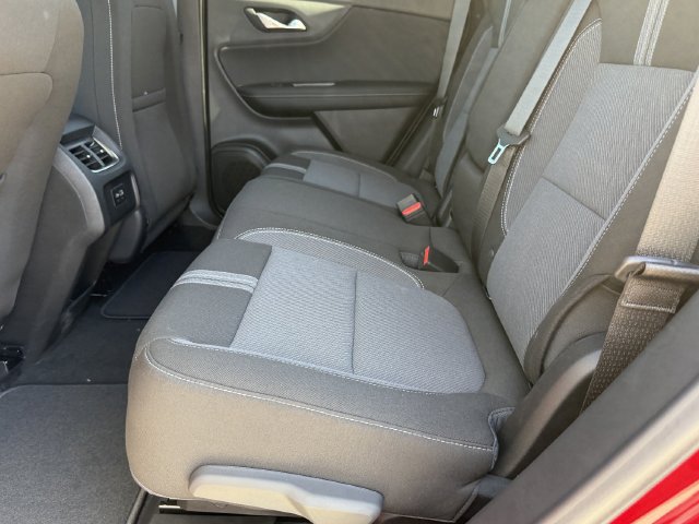 New 2026 Chevrolet Blazer LT w/ Convenience Package FWD image 21
