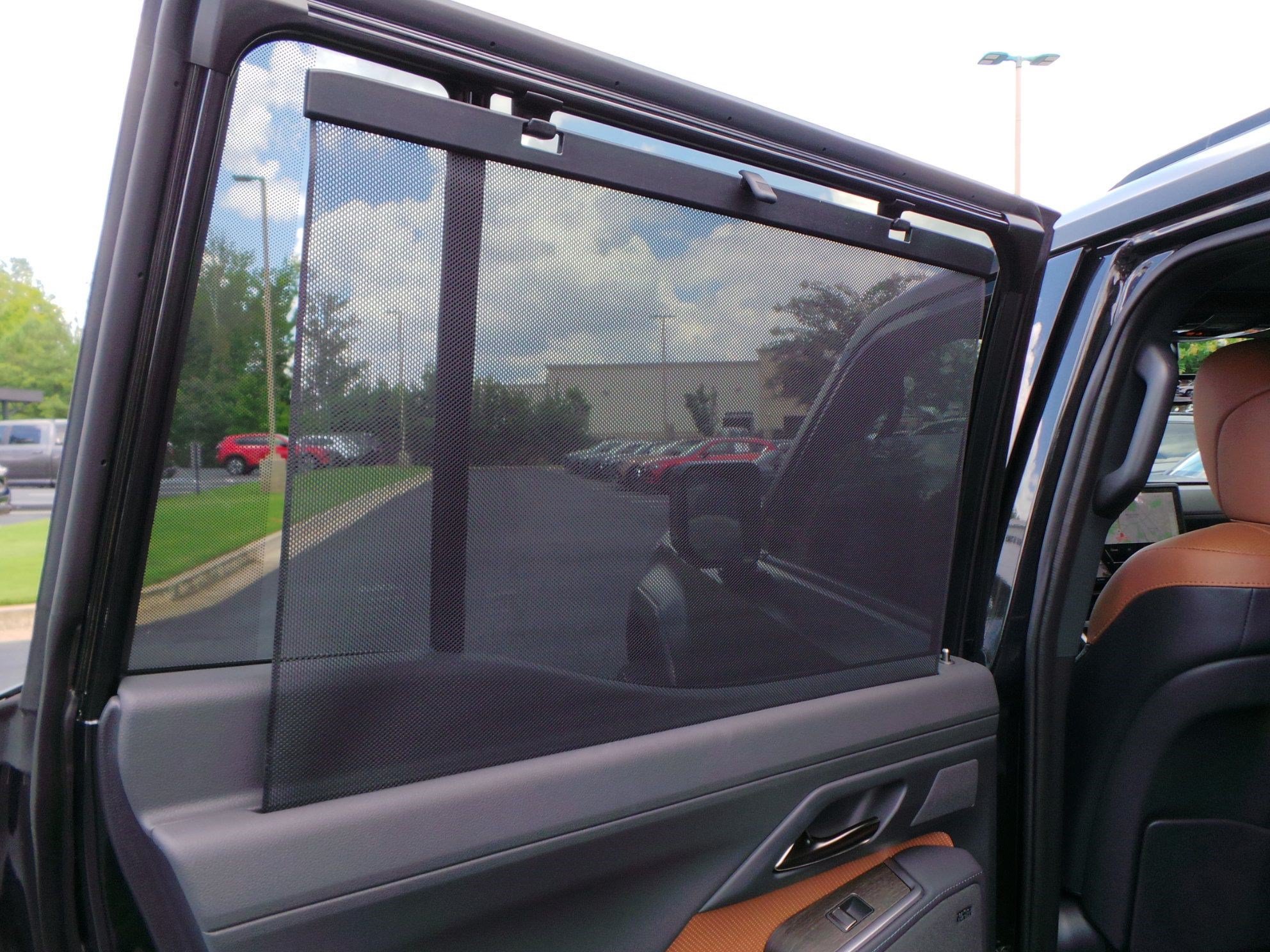 Used 2025 Lexus GX 550 w/ Cold Area Package AWD/4WD image 11