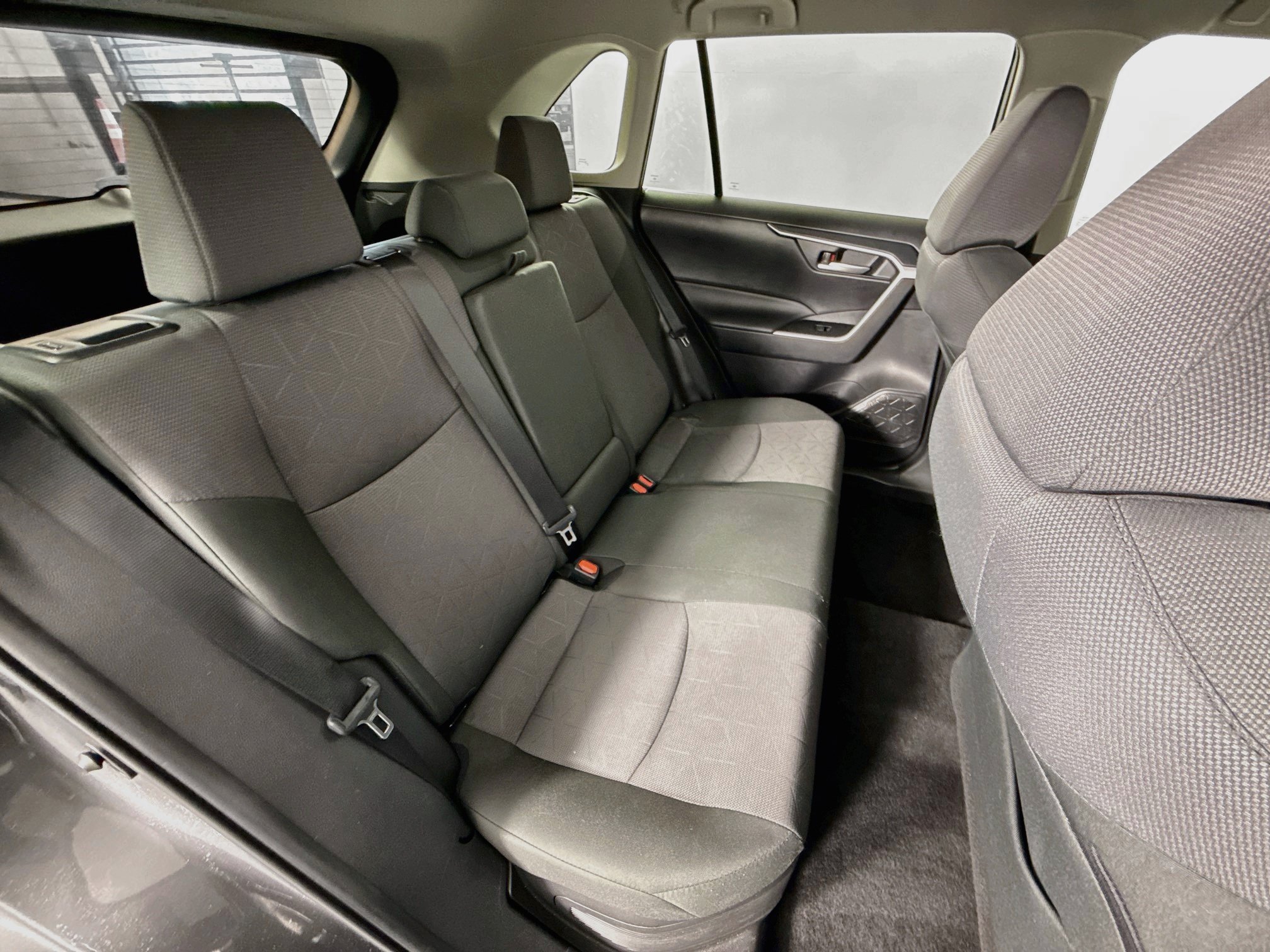 Used 2025 Toyota RAV4 XLE AWD/4WD image 23