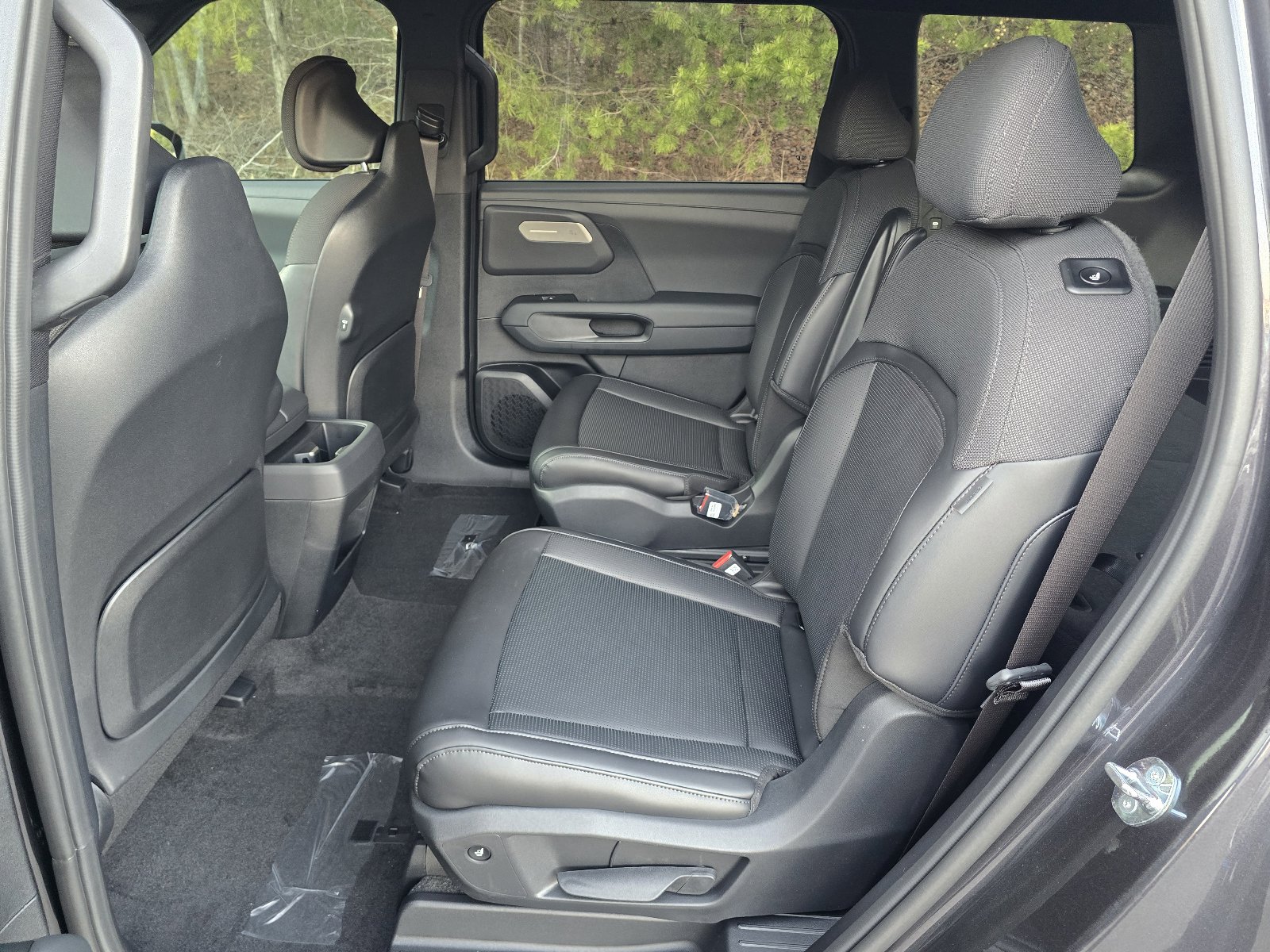 New 2027 Kia Telluride S image 4