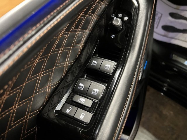 Used 2021 Jeep Grand Cherokee L Summit image 13