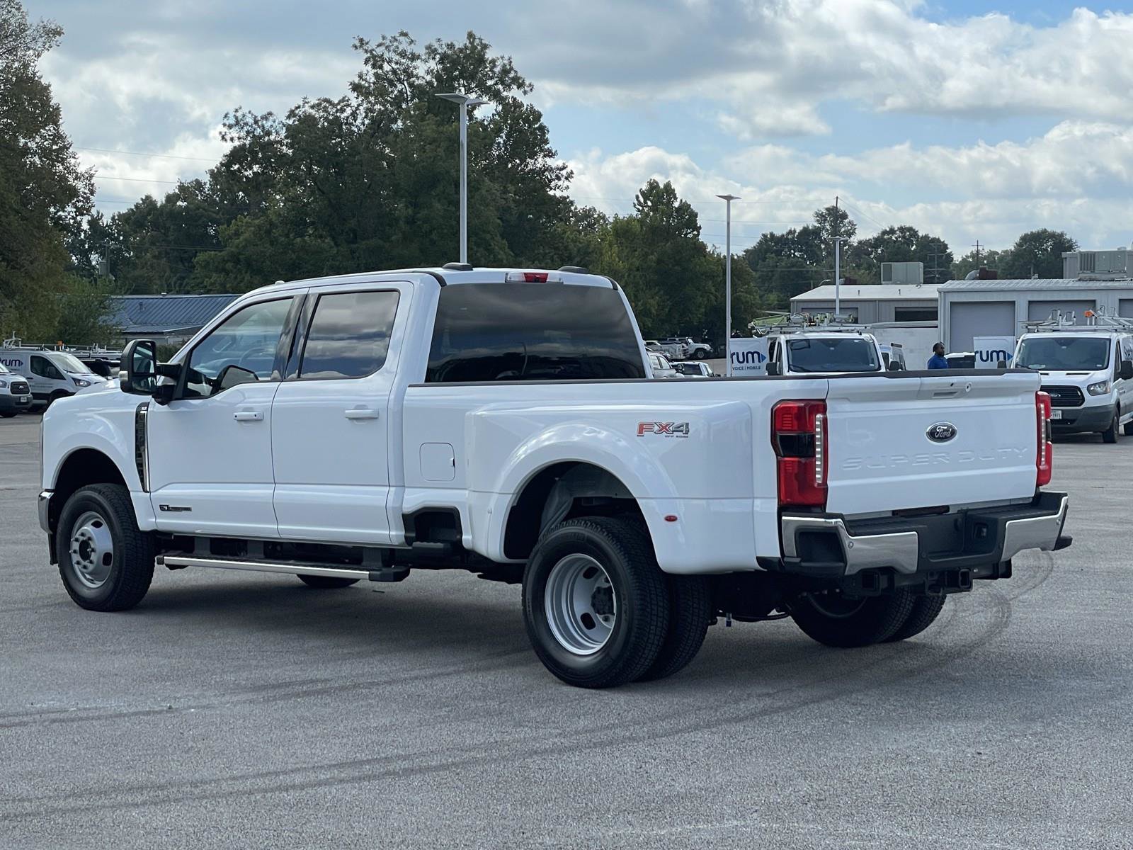 New 2026 Ford F350 XLT image 5