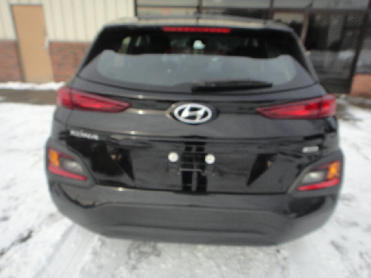 Used 2021 Hyundai Kona SE image 5