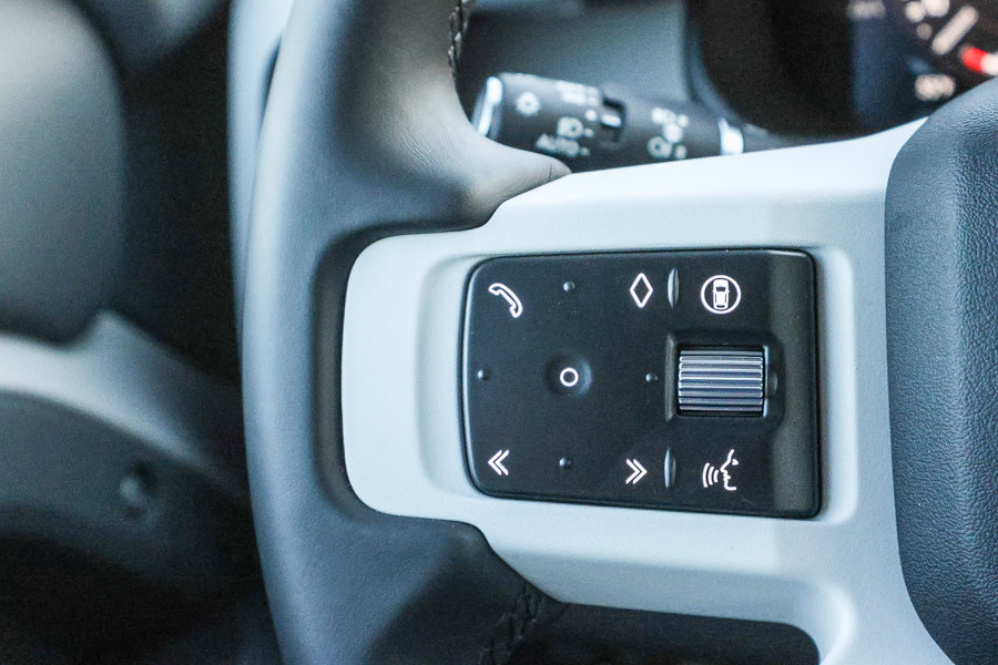 New 2026 Land Rover Defender 110 S AWD/4WD image 31