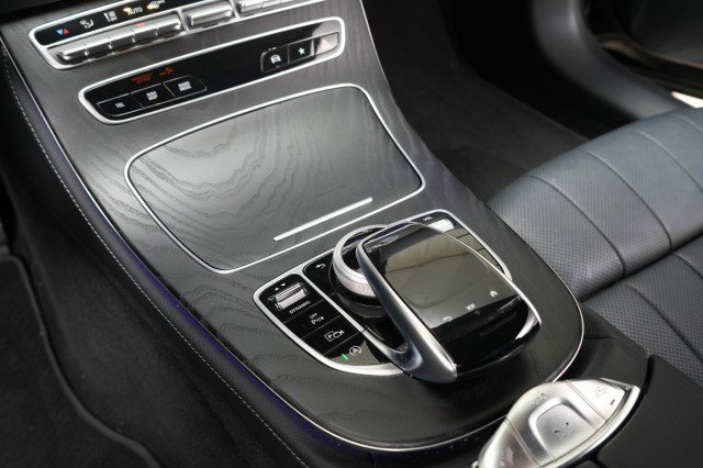 Used 2023 Mercedes-Benz E 450 4MATIC Cabriolet image 70