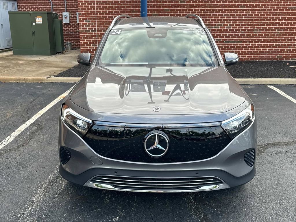Certified 2024 Mercedes-Benz EQB 250+ w/ Winter Package image 9