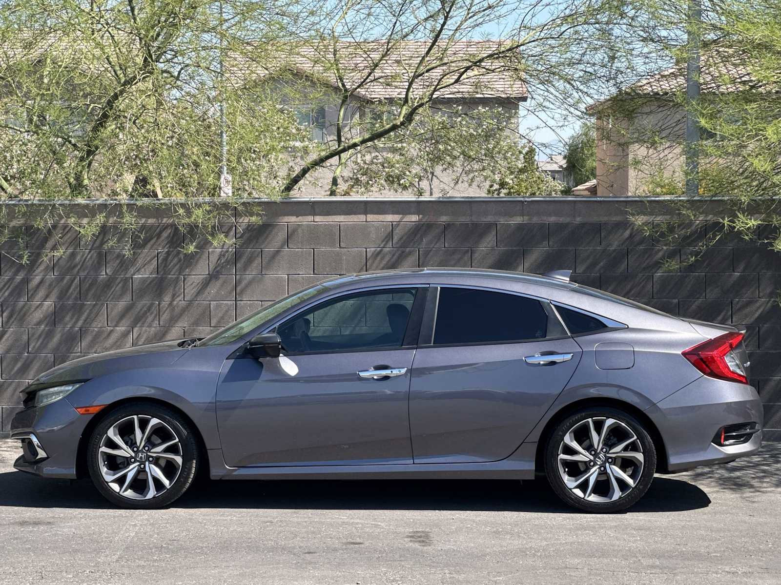 Used 2020 Honda Civic Touring image 6