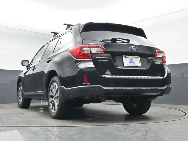 Used 2017 Subaru Outback 2.5i Touring w/ Popular Package #5A image 16