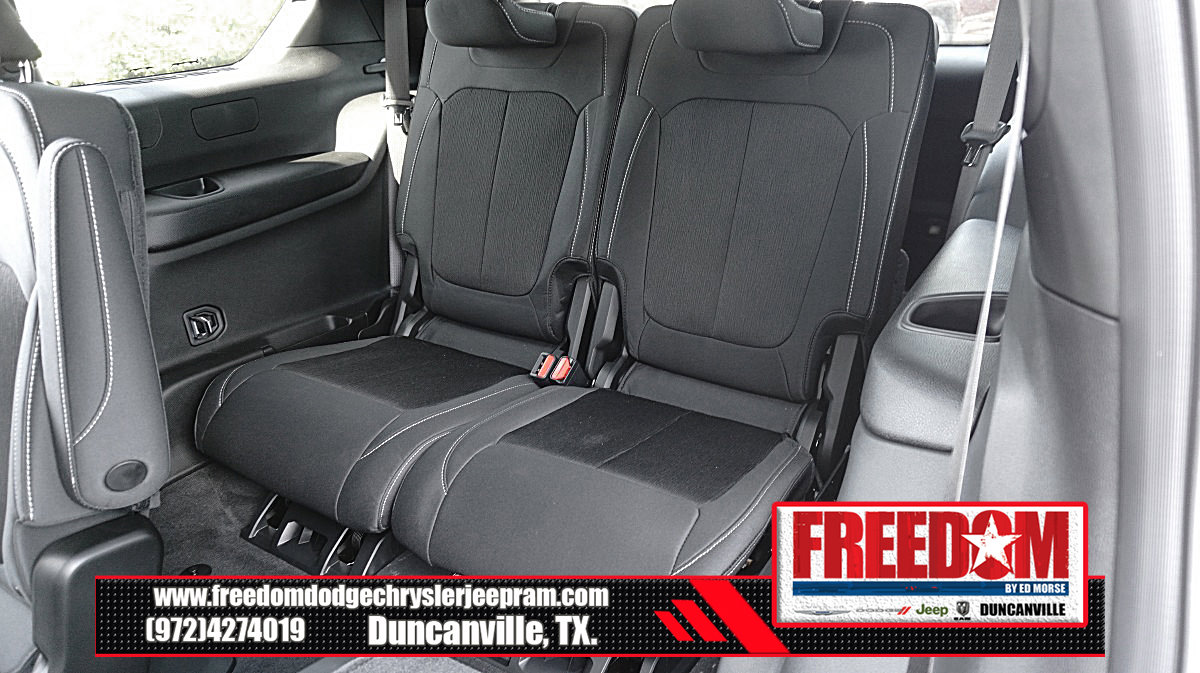 New 2025 Jeep Grand Cherokee L Laredo RWD image 15