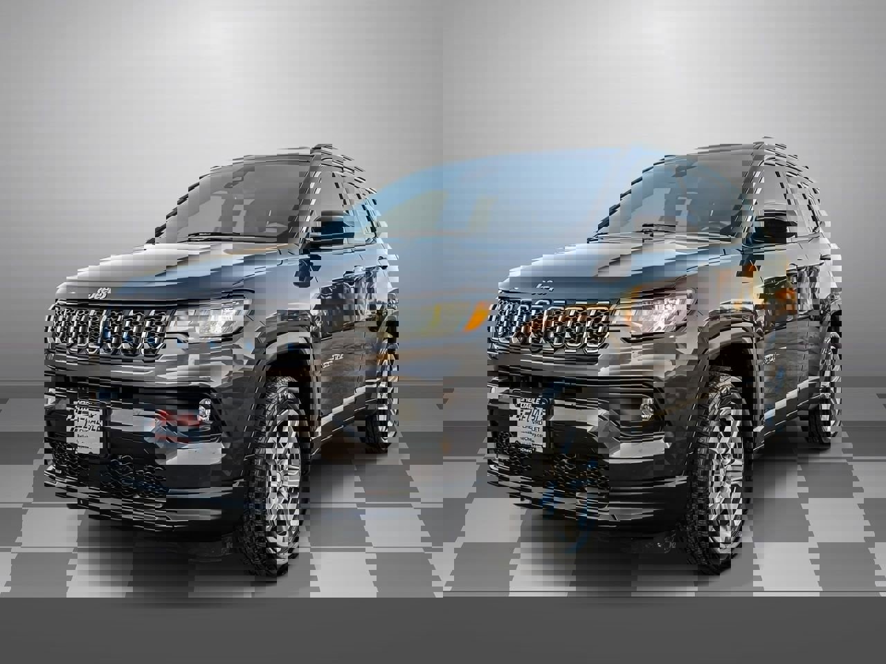 Used 2023 Jeep Compass Latitude w/ Convenience Group image 3