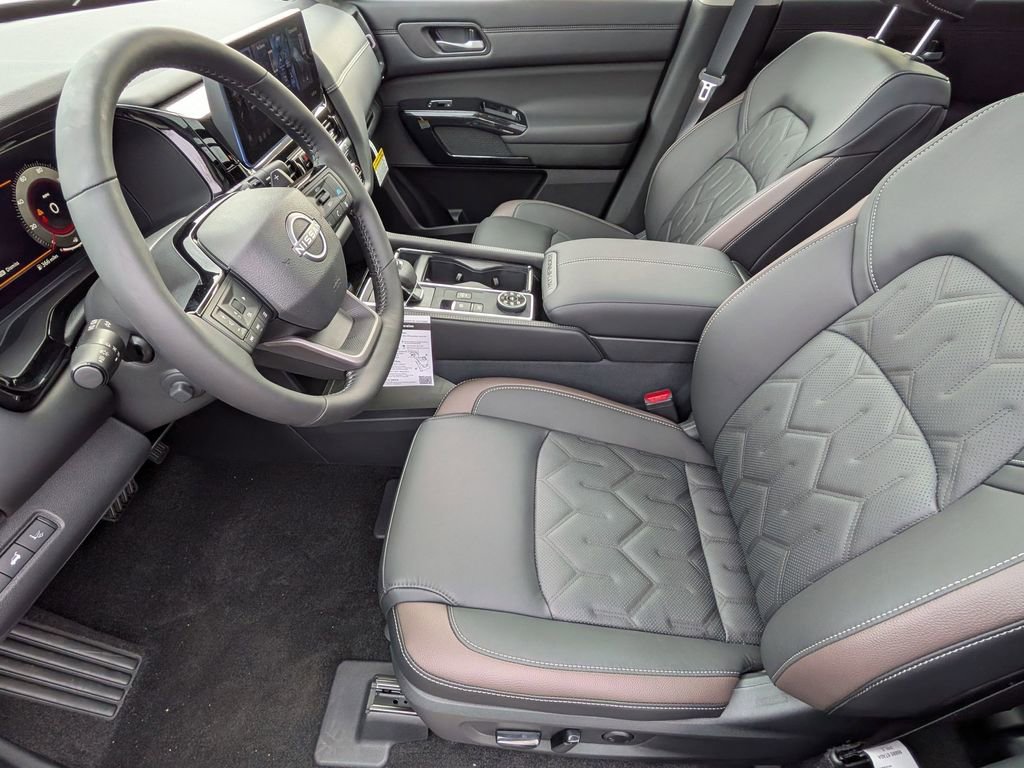 New 2026 Nissan Pathfinder Platinum w/ Cargo Package AWD/4WD image 10