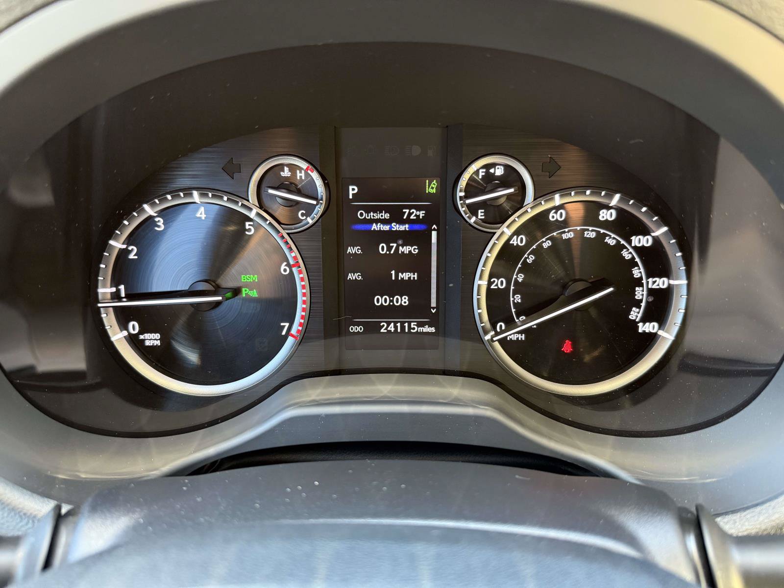 Used 2023 Lexus GX 460 Premium w/ Accessory Package AWD/4WD image 30