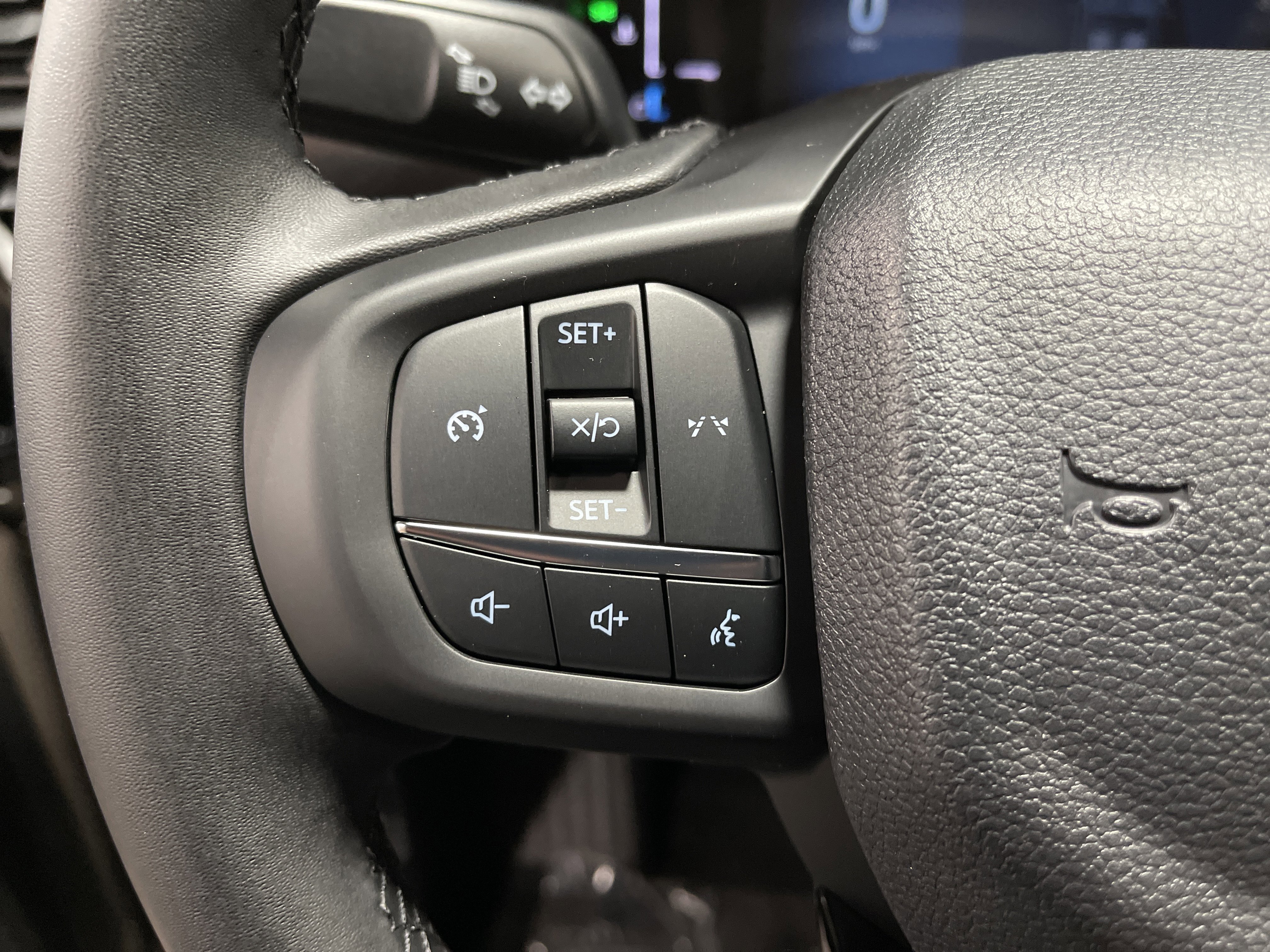 New 2025 Ford Ranger XLT w/ Black Appearance Package image 19