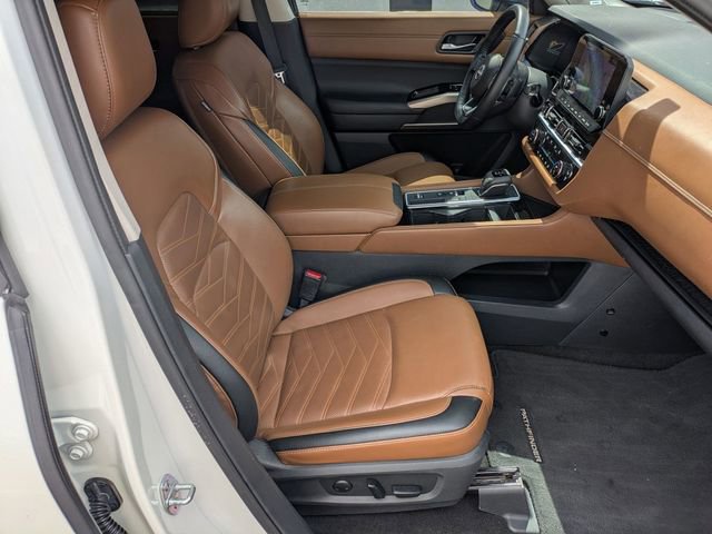 Used 2023 Nissan Pathfinder Platinum FWD image 29