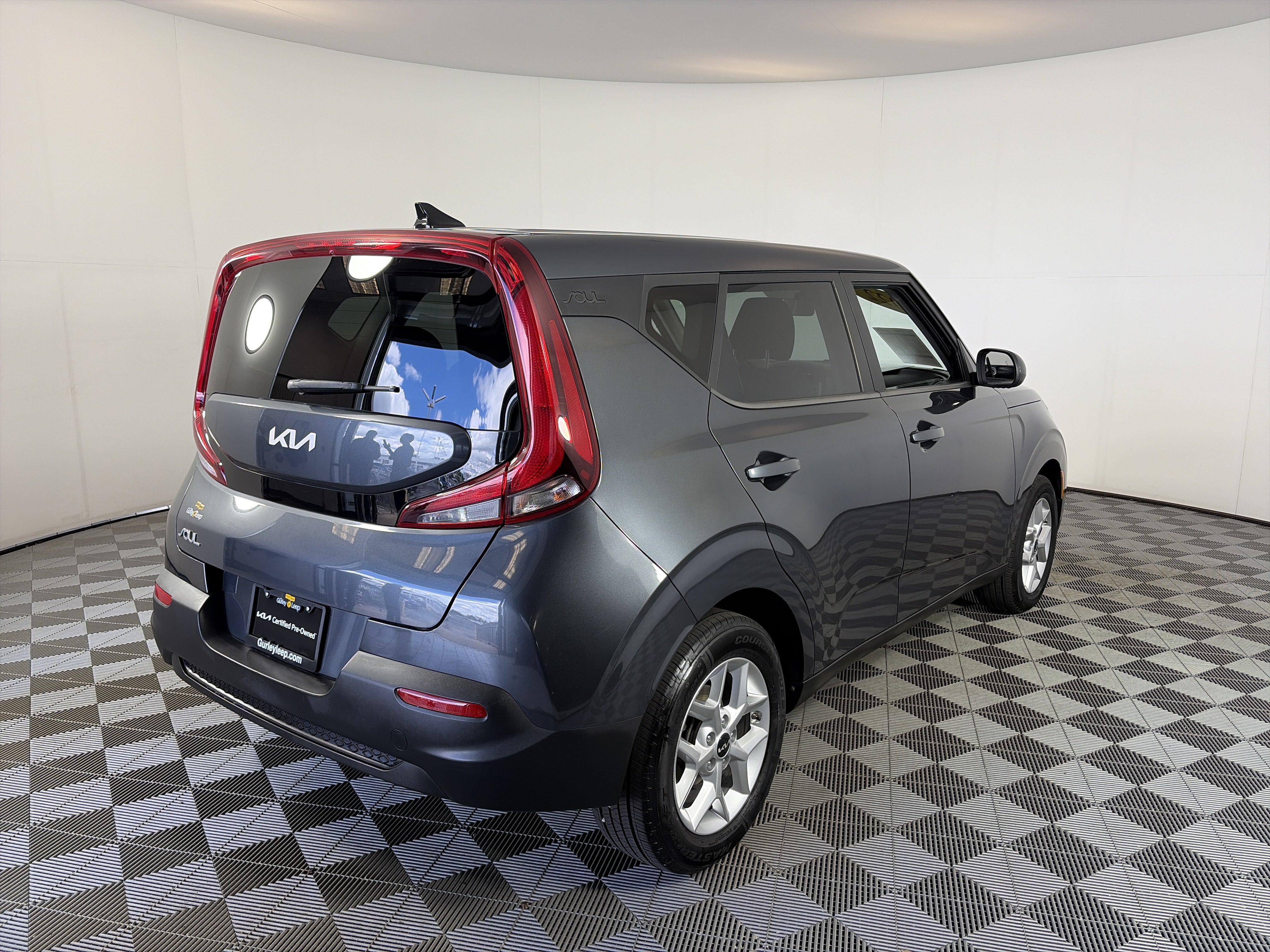 Certified 2022 Kia Soul LX w/ Technology Package FWD image 10