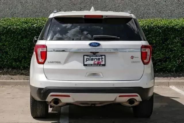 Used 2016 Ford Explorer Limited image 13