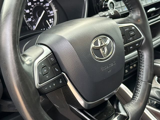 Used 2021 Toyota Highlander Limited FWD image 29