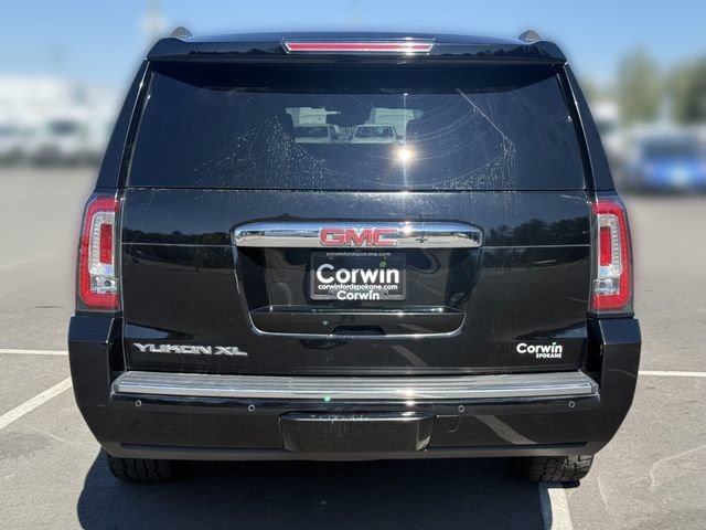 Used 2016 GMC Yukon XL Denali w/ Open Road Package AWD/4WD image 16