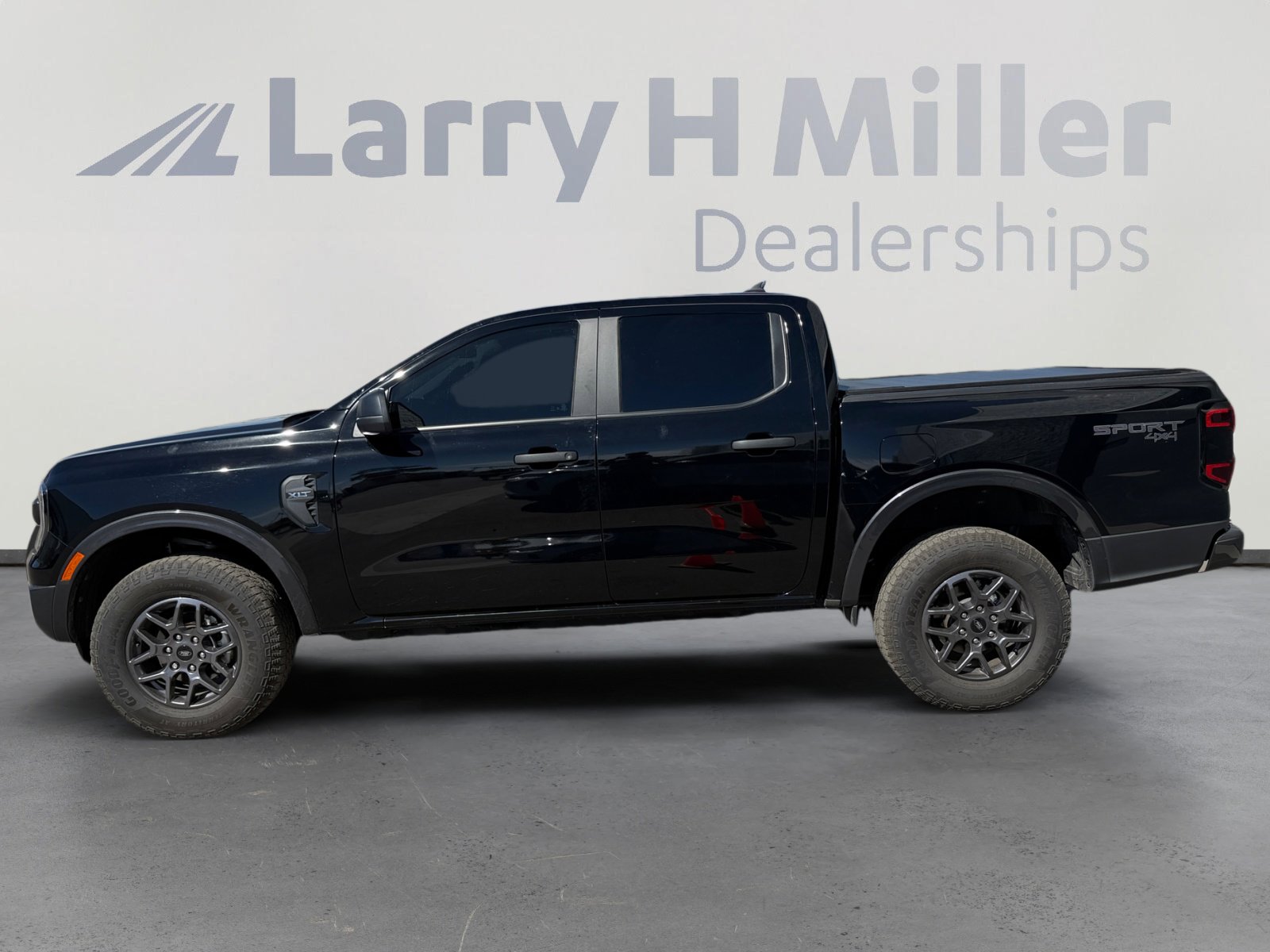 Certified 2024 Ford Ranger XLT image 2