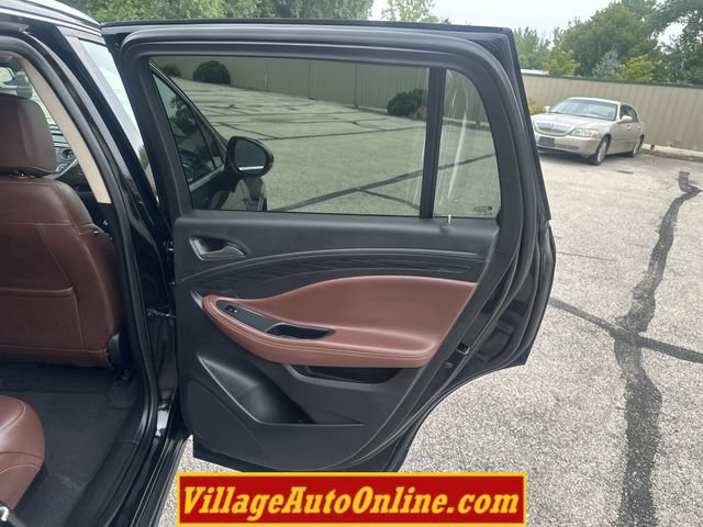 Used 2017 Buick Envision Essence AWD/4WD image 40