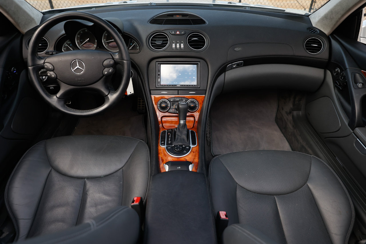 Used 2006 Mercedes-Benz SL 500 image 2
