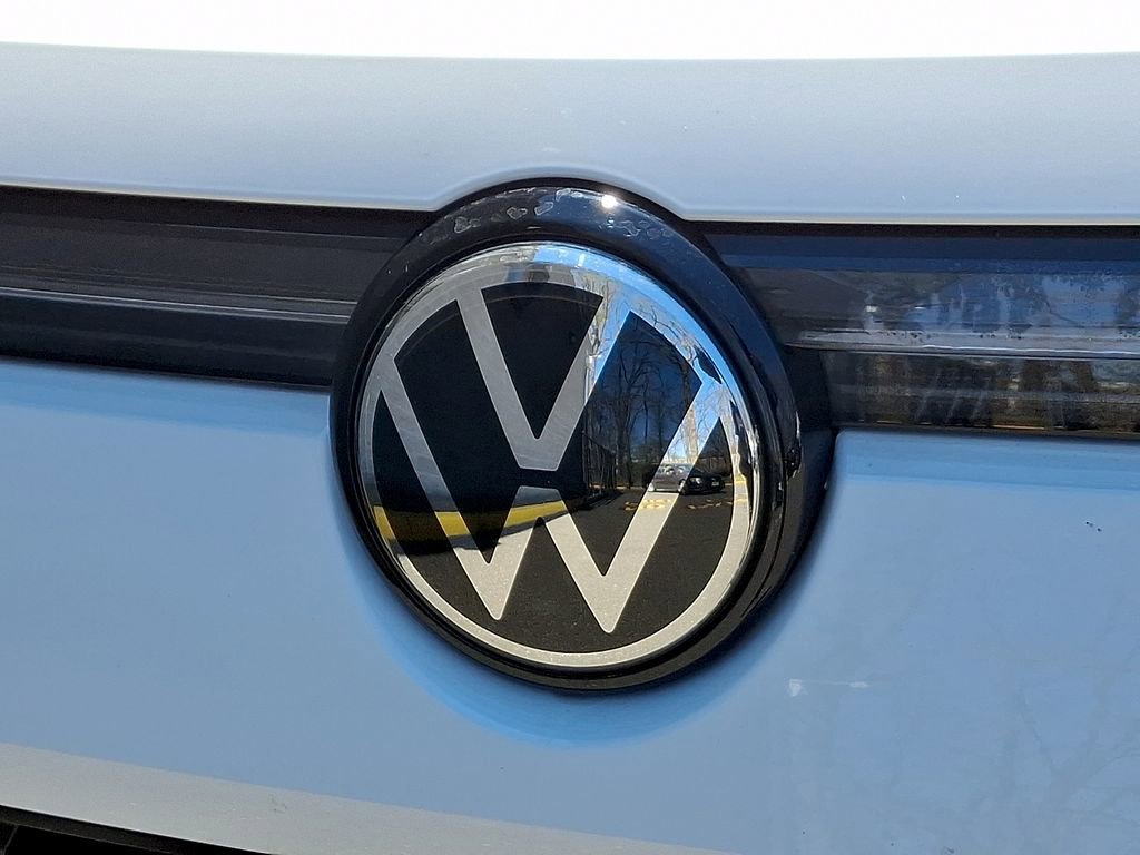 Certified 2025 Volkswagen Tiguan S w/ 18" Wheel Package image 30