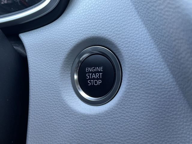 Used 2025 Toyota Corolla XSE image 19