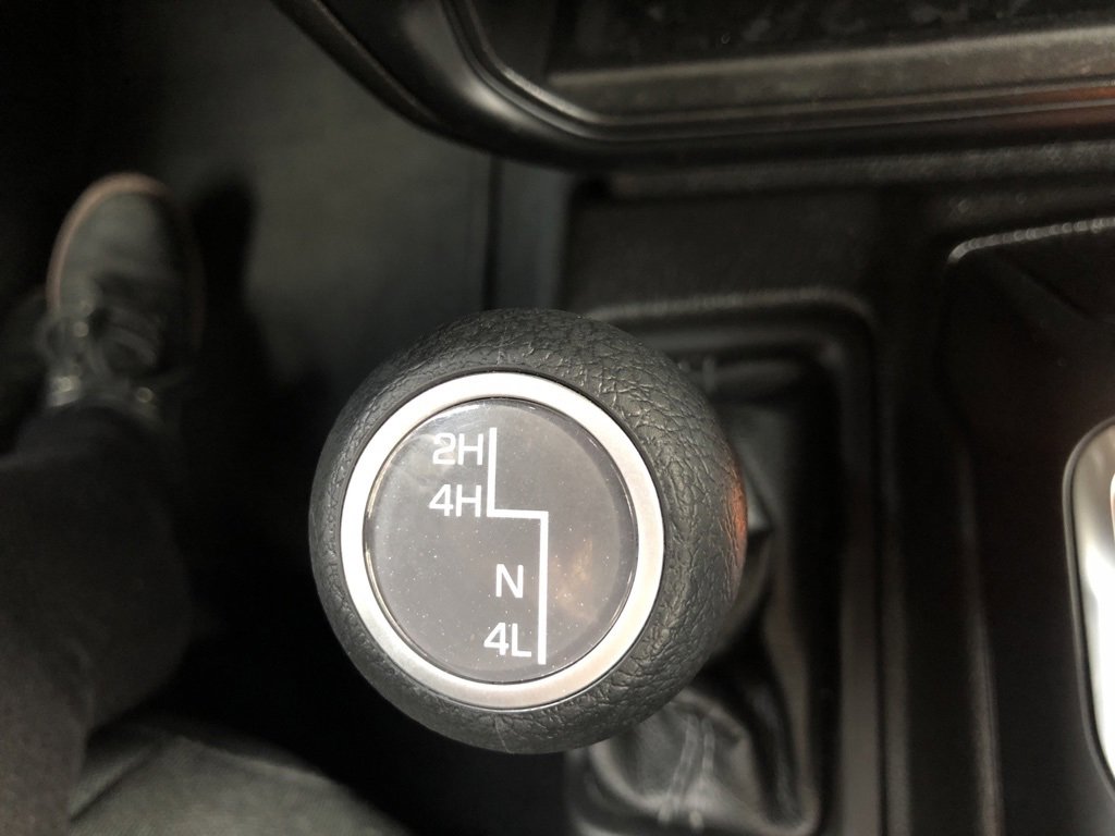 Used 2024 Jeep Wrangler Sport S image 27