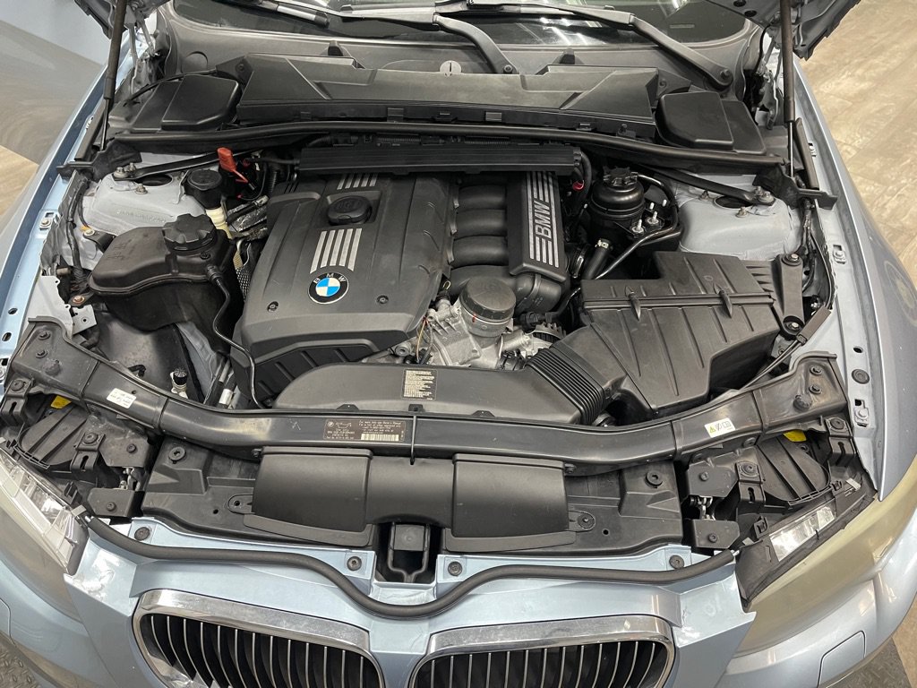 Used 2013 BMW 328i Convertible RWD image 37