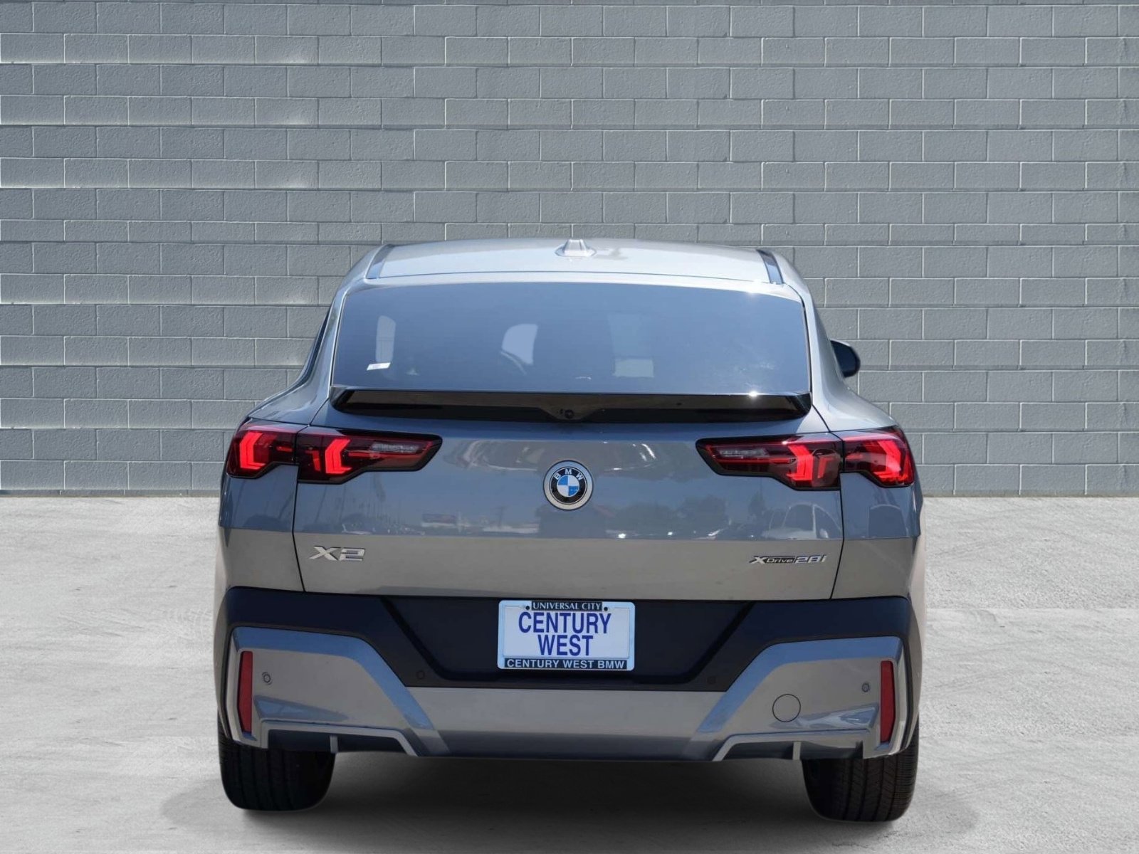 Used 2026 BMW X2 xDrive28i image 4