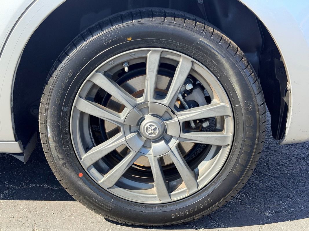 Used 2009 Scion xB FWD image 26