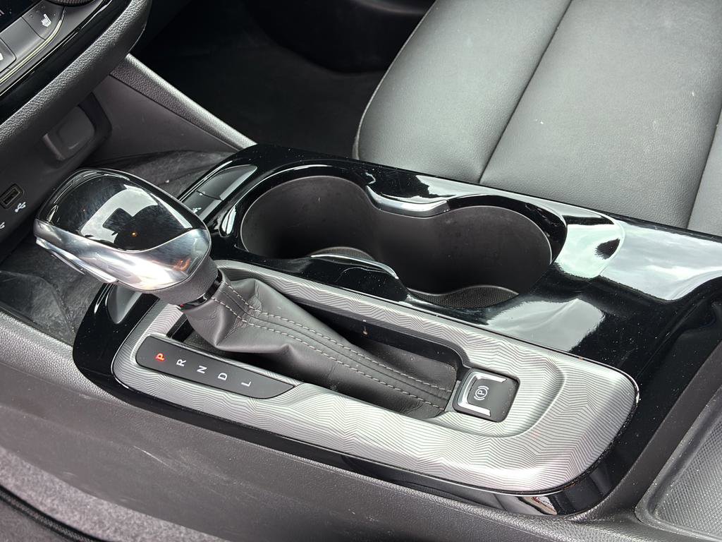 Used 2025 Buick Envista Sport Touring w/ Convenience I Package FWD image 14