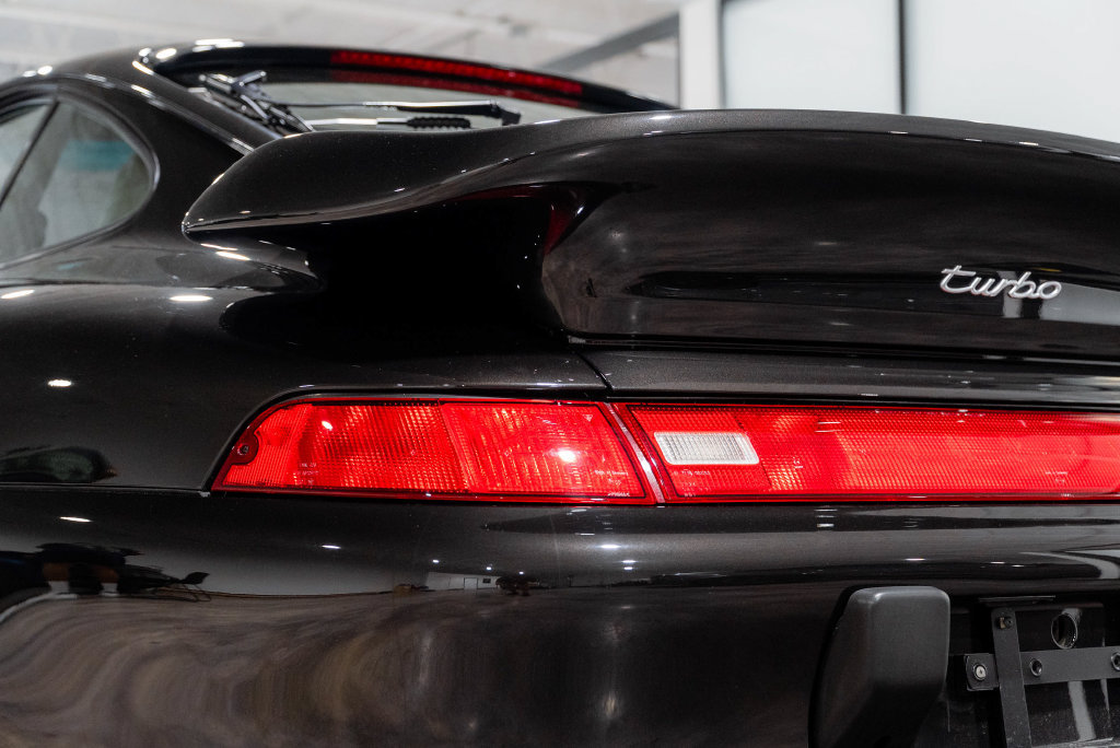Used 1997 Porsche 911 Turbo AWD/4WD image 36