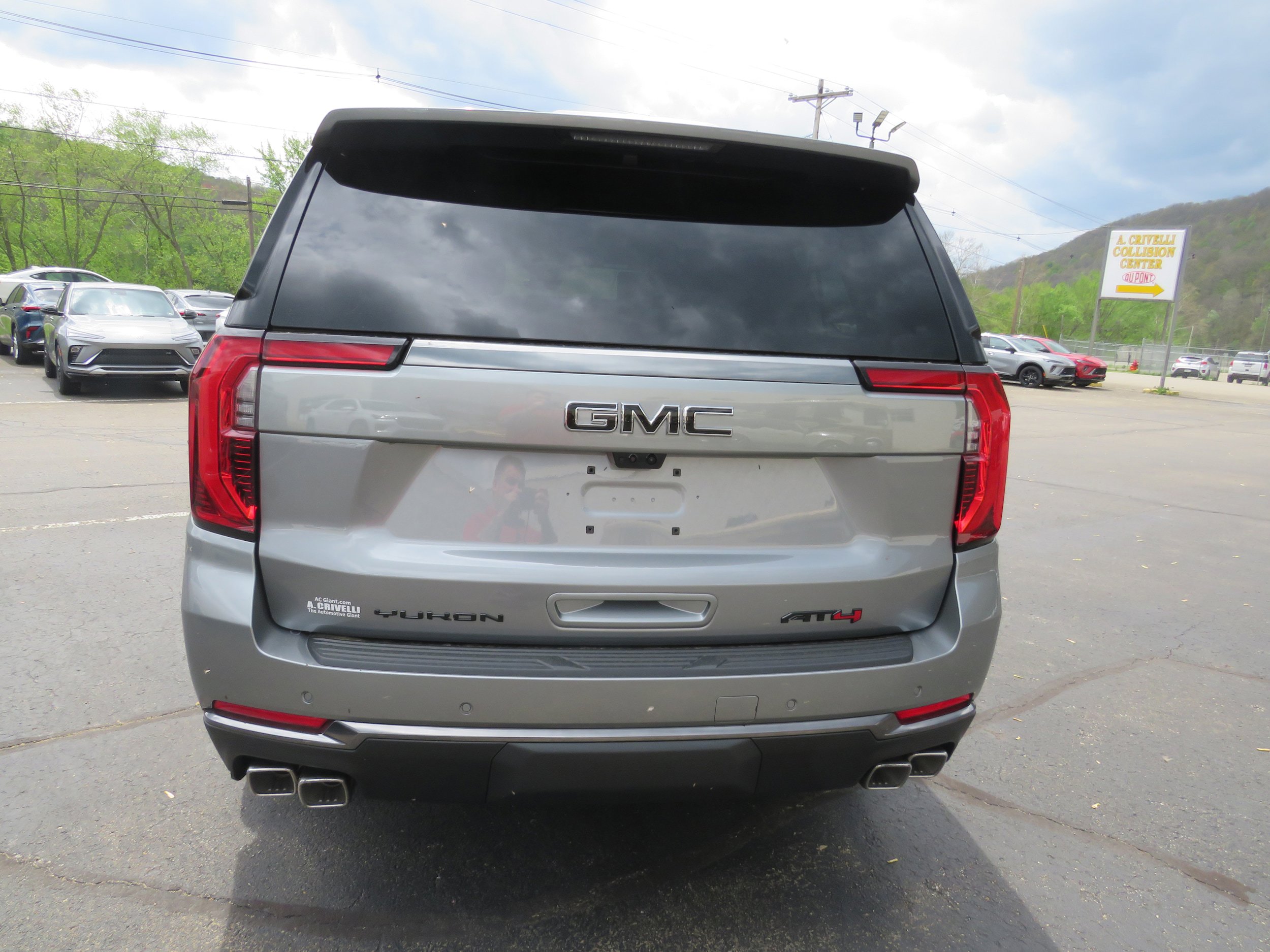 New 2026 GMC Yukon XL AT4 AWD/4WD image 6