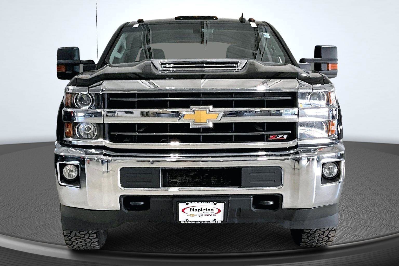 Used 2018 Chevrolet Silverado 2500 LT w/ Z71 Package, Off-Road image 3