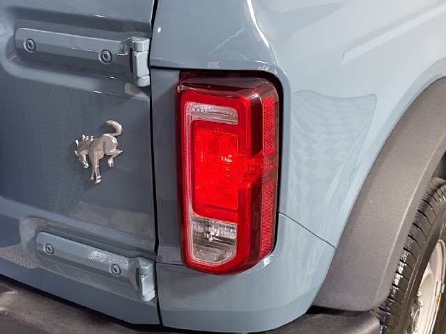 Used 2023 Ford Bronco 4-Door AWD/4WD image 33