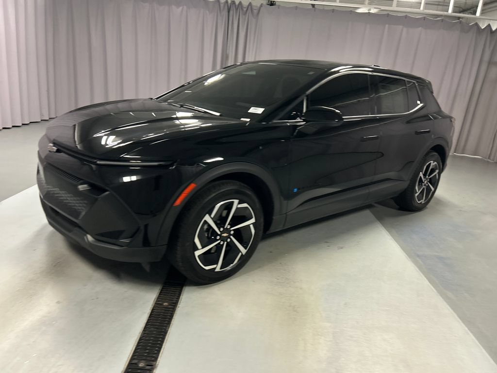 Used 2025 Chevrolet Equinox EV LT FWD image 3