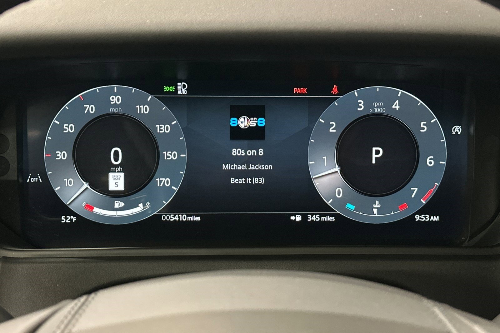 Used 2026 Land Rover Range Rover Velar Dynamic SE image 18