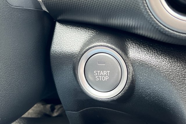 Used 2023 Hyundai Kona SE w/ Cargo Package FWD image 27