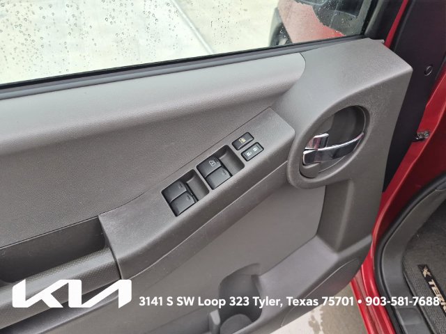 Used 2011 Nissan Xterra S AWD/4WD image 21