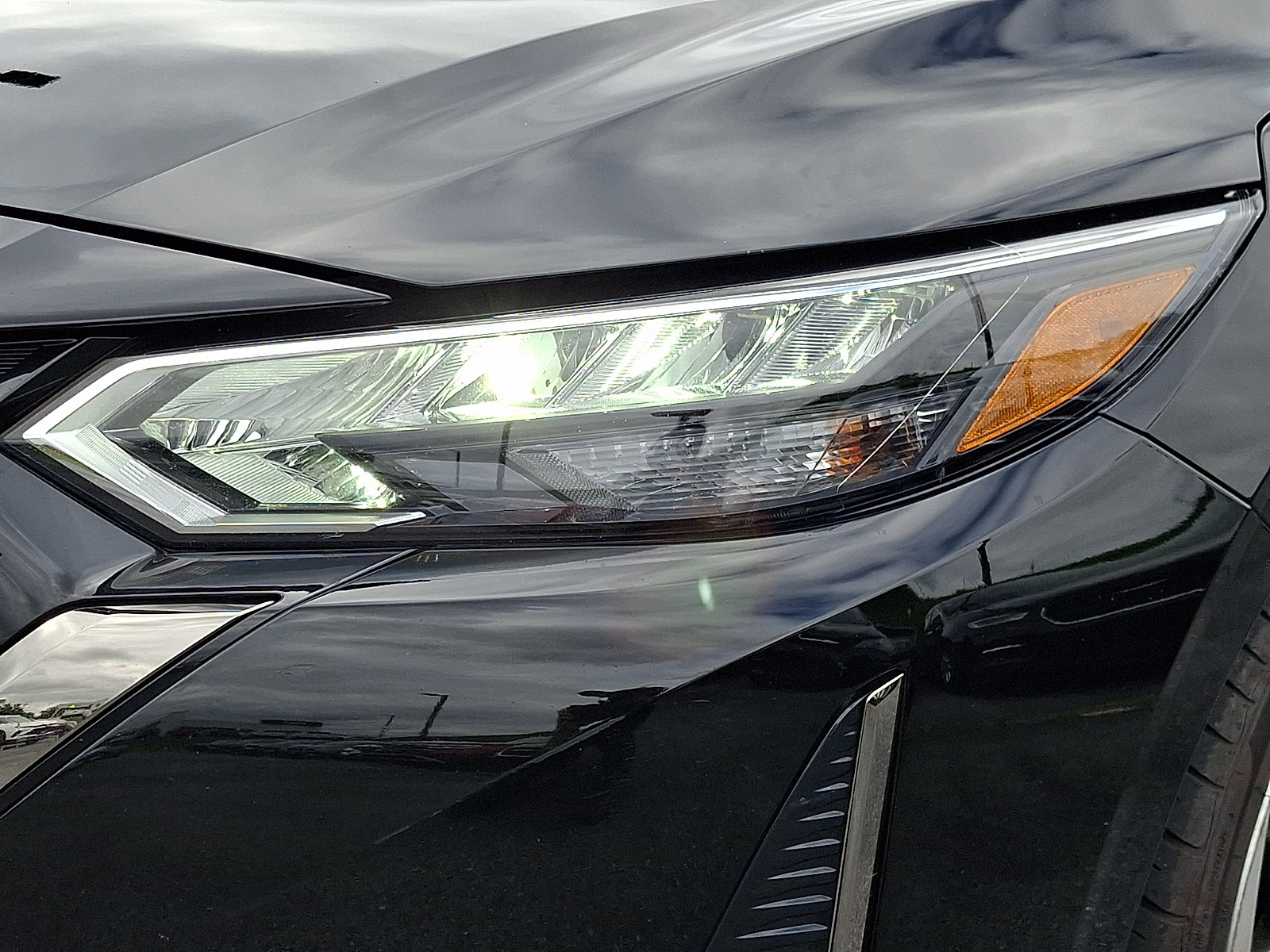 Used 2025 Nissan Sentra SR FWD image 8