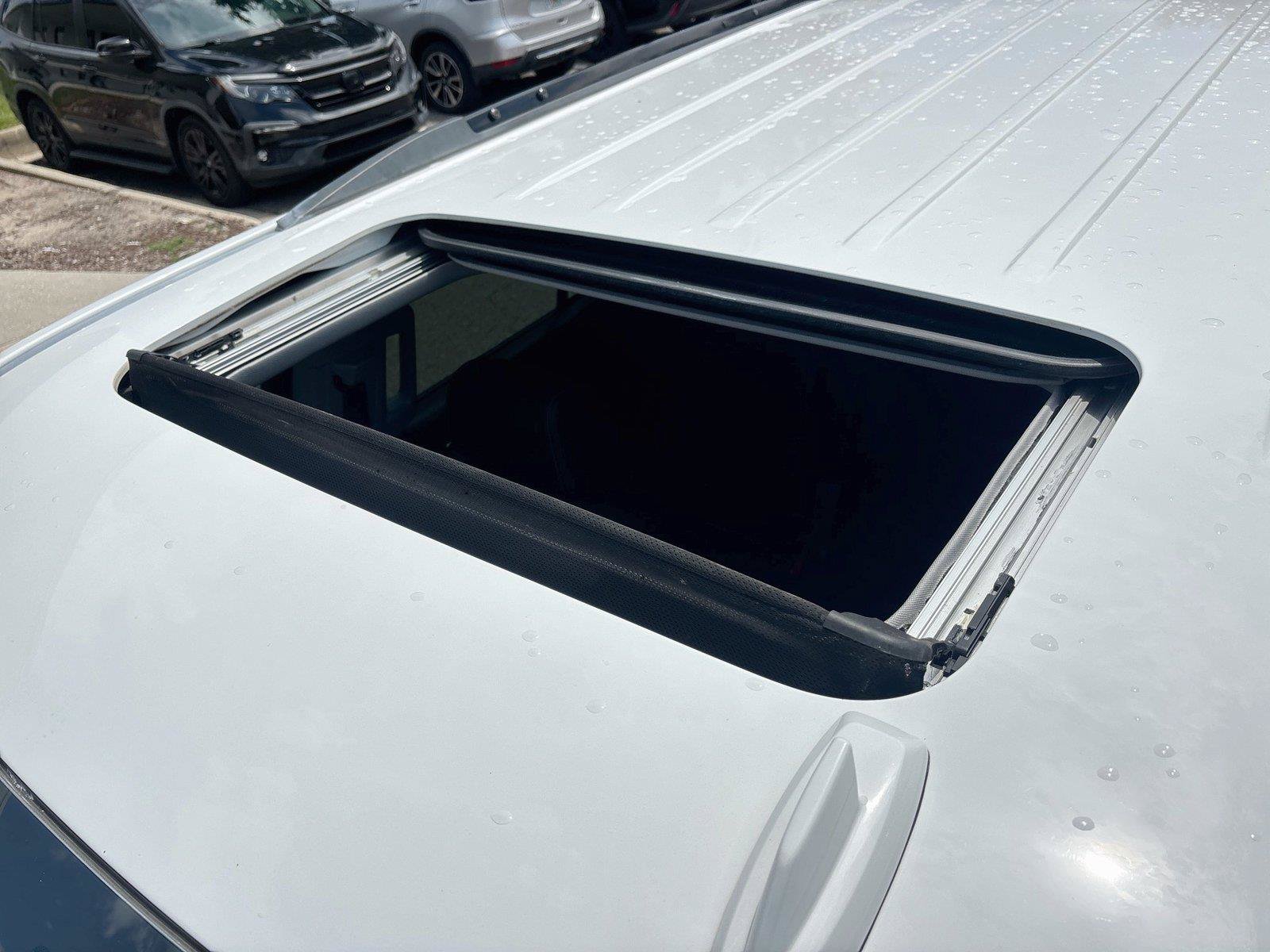 Used 2018 Chevrolet Tahoe Premier AWD/4WD image 36