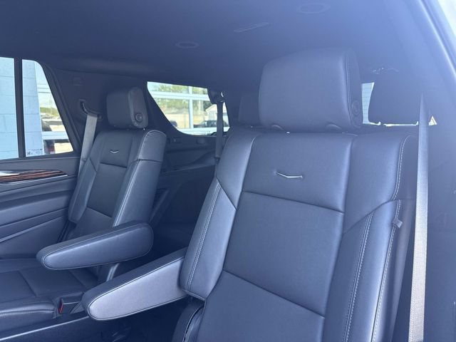 Certified 2024 Cadillac Escalade Luxury AWD/4WD image 59