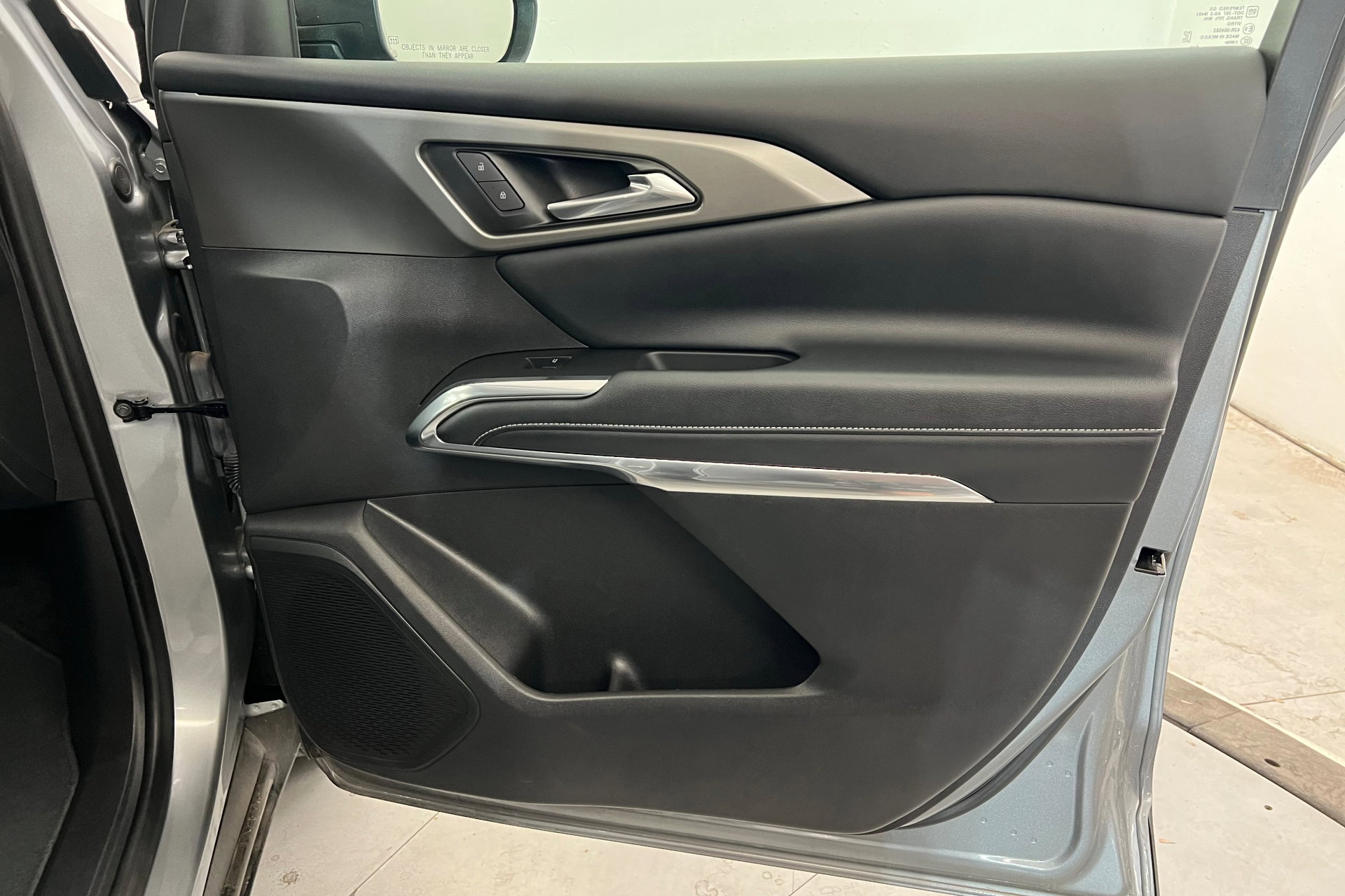 Certified 2025 Chevrolet Traverse LT image 25