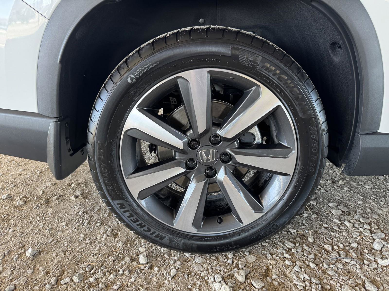 Used 2025 Honda Pilot Touring image 46