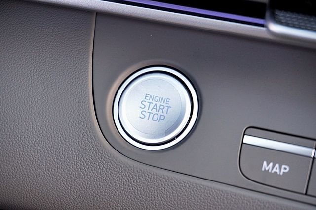 New 2026 Hyundai Elantra Sport FWD image 32