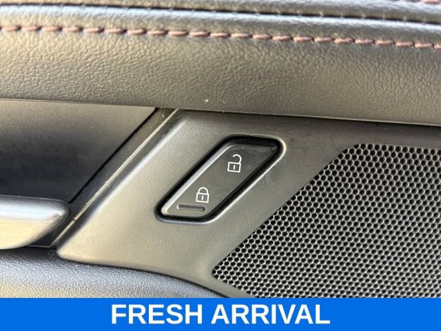 Used 2024 MAZDA MAZDA3 s FWD image 19