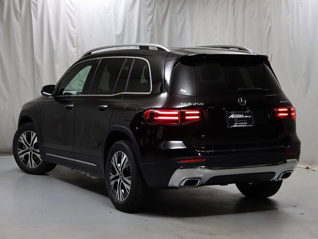 New 2025 Mercedes-Benz GLB 250 4MATIC image 9