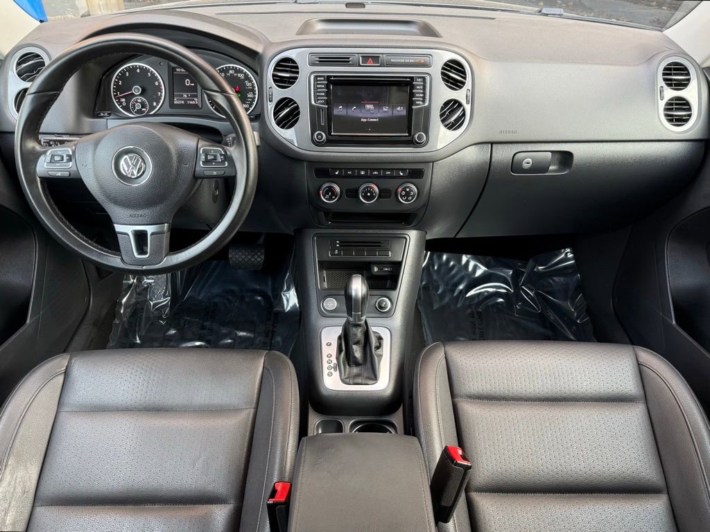 Used 2017 Volkswagen Tiguan S FWD image 19