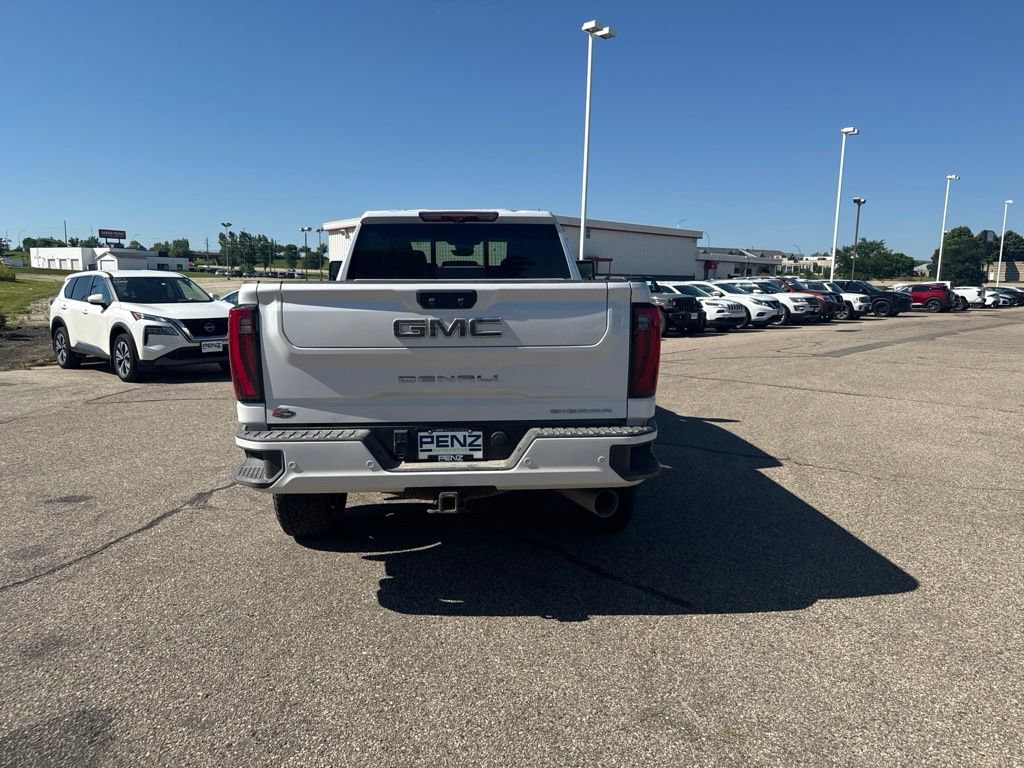 Used 2024 GMC Sierra 2500 Denali Ultimate w/ Max Trailering Package AWD/4WD image 6